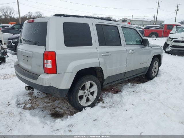 2012 Jeep Patriot Latitude მანქანა იყიდება აუქციონზე, vin: 1C4NJPFA7CD617260, აუქციონის ნომერი: 44330831