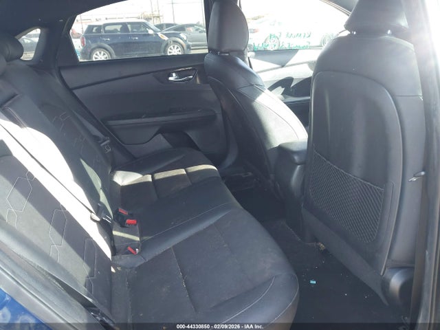 3KPF34AD7LE138978 KIA Forte Gt-line