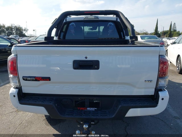 Продажа на аукционе авто 2022 Toyota Tacoma Trd Off Road, vin: 3TMAZ5CN2NM193965, номер лота: 44330857
