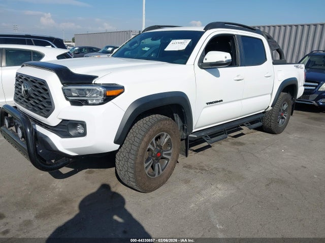 Продажа на аукционе авто 2022 Toyota Tacoma Trd Off Road, vin: 3TMAZ5CN2NM193965, номер лота: 44330857