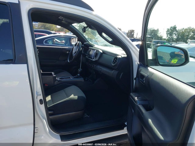 Продажа на аукционе авто 2022 Toyota Tacoma Trd Off Road, vin: 3TMAZ5CN2NM193965, номер лота: 44330857
