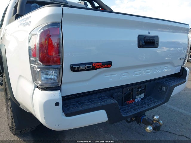Продажа на аукционе авто 2022 Toyota Tacoma Trd Off Road, vin: 3TMAZ5CN2NM193965, номер лота: 44330857