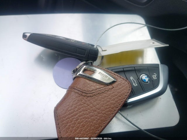 2020 BMW X1 WBXJG7C05L5P65834 Photo 10