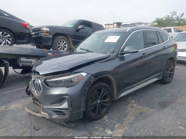 2020 BMW X1 WBXJG7C05L5P65834 Photo 1