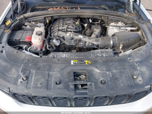 44330874 :رقم المزاد ، 1C4RJKAG2P8871909 vin ، 2023 Jeep Grand Cherokee L Altitude 4x4 مزاد بيع