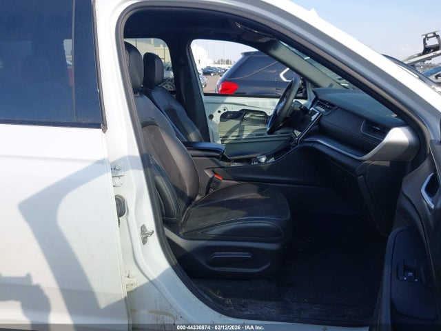 44330874 :رقم المزاد ، 1C4RJKAG2P8871909 vin ، 2023 Jeep Grand Cherokee L Altitude 4x4 مزاد بيع