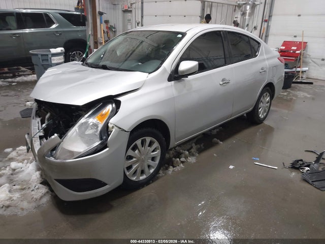 3N1CN7AP5KL860181 Nissan Versa 1.6 Sv