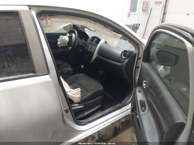 3N1CN7AP5KL860181 Nissan Versa 1.6 Sv