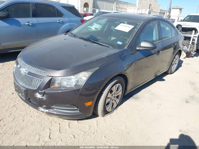 1G1PA5SH3E7481395 Chevrolet Cruze Ls Auto