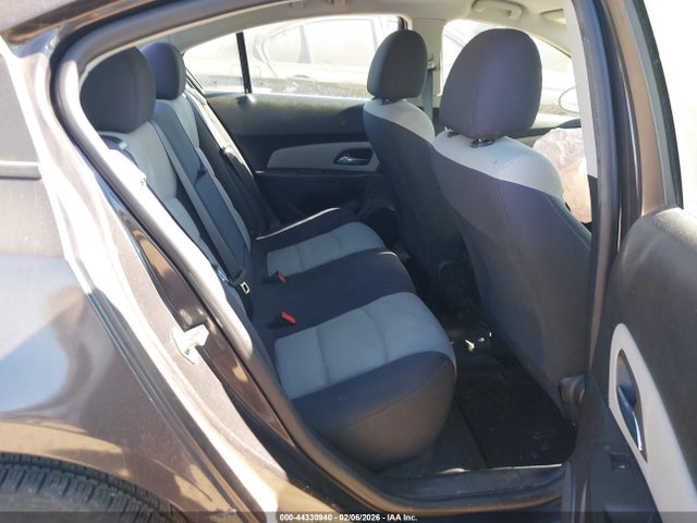 1G1PA5SH3E7481395 Chevrolet Cruze Ls Auto