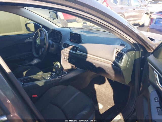 Продаж на аукціоні авто 2017 Mazda Mazda3 Sport, vin: 3MZBN1U74HM107291, номер лоту: 44330943