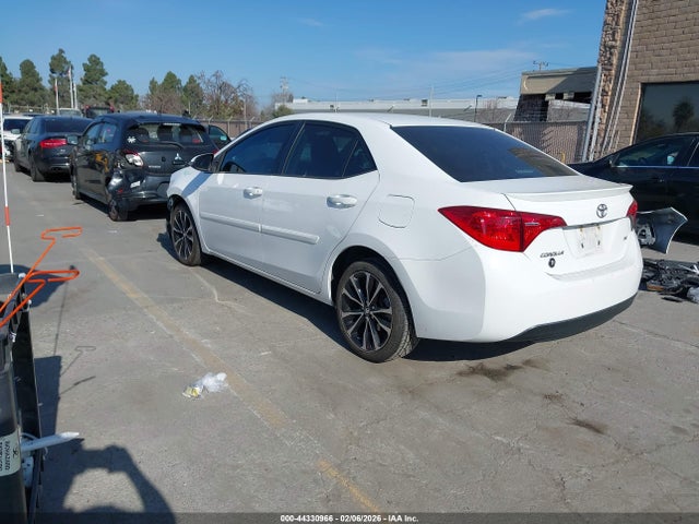 2T1BURHE7JC019038 Toyota COROLLA SE