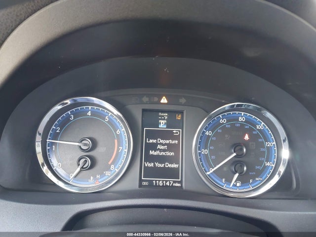 2T1BURHE7JC019038 Toyota COROLLA SE