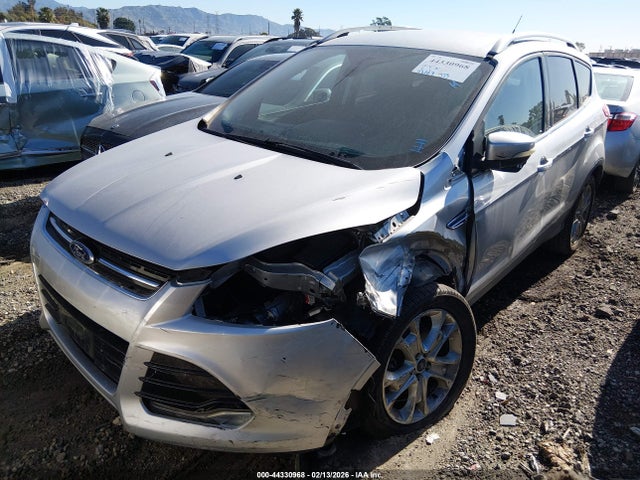 1FMCU0JX8GUC43695 Ford Escape Titanium