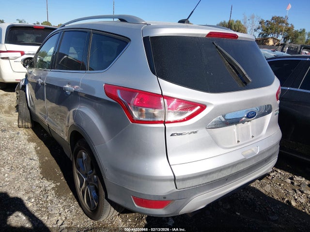1FMCU0JX8GUC43695 Ford Escape Titanium