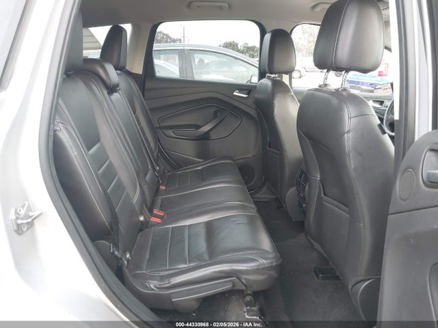 1FMCU0JX8GUC43695 Ford Escape Titanium