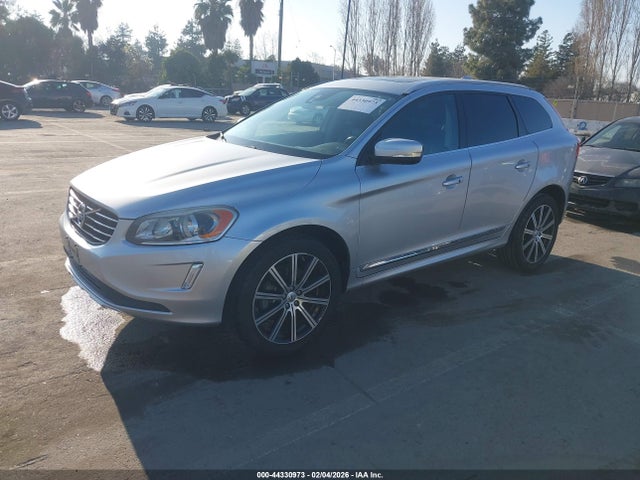 2015 VOLVO XC60 YV440MDK3F2642596 Photo 1