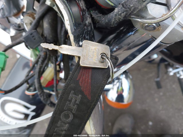 2003 HONDA VT750 JH2RC44773M700440 Photo 10