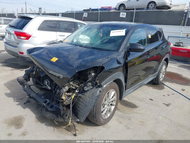KM8J23A47HU440900 Hyundai TUCSON SE