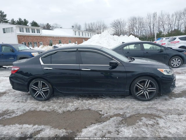 1HGCR2F56HA158139 Honda Accord Sport