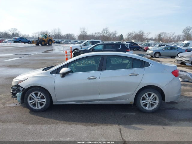 1G1BE5SM3H7197829 Chevrolet Cruze Lt Auto