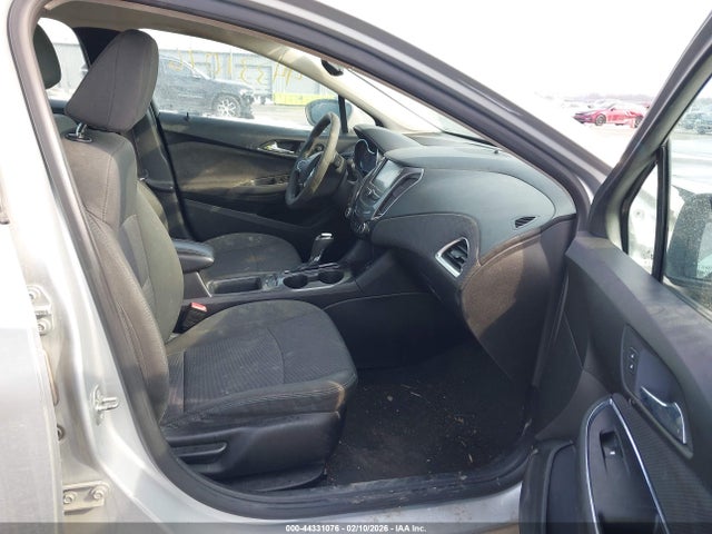 1G1BE5SM3H7197829 Chevrolet Cruze Lt Auto