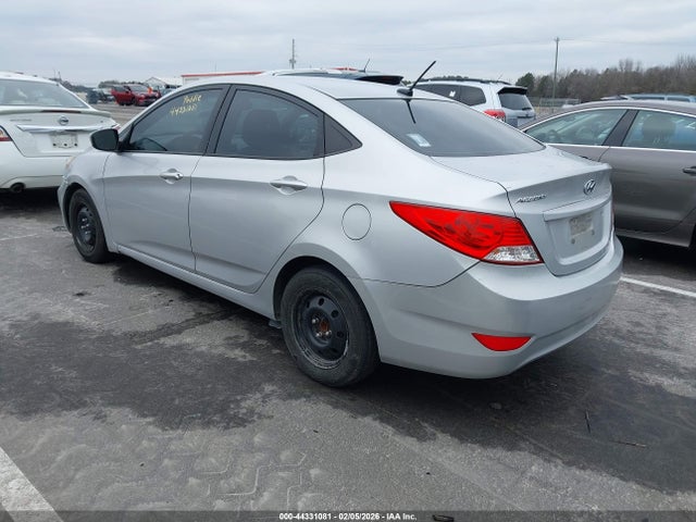 2013 HYUNDAI ACCENT KMHCT4AE9DU555318 Photo 2