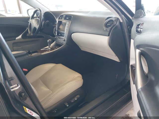 2010 LEXUS IS 250 JTHCF5C24A5044608 Photo 4