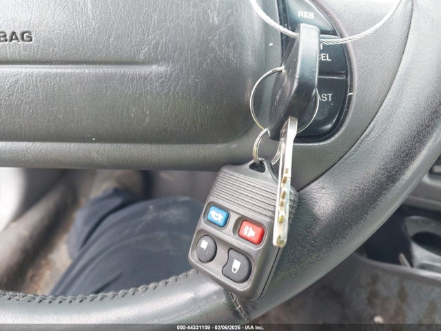 1999 FORD CROWN VICTORIA 2FAFP74W2XX158435 Photo 10