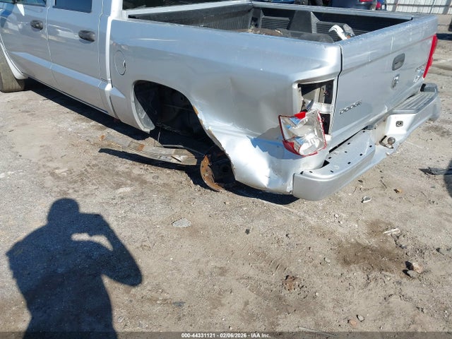 44331121 :رقم المزاد ، 1D7RE3GK3BS656076 vin ، 2011 Ram Dakota Bighorn/lonestar مزاد بيع
