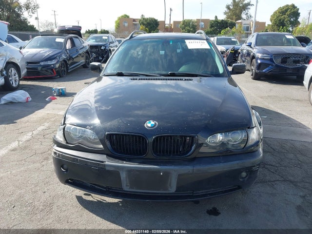 44331140 :رقم المزاد ، WBAAX13404PJ00663 vin ، 2004 Bmw 325it مزاد بيع