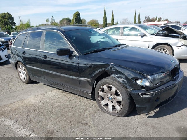 44331140 :رقم المزاد ، WBAAX13404PJ00663 vin ، 2004 Bmw 325it مزاد بيع