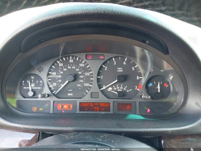 44331140 :رقم المزاد ، WBAAX13404PJ00663 vin ، 2004 Bmw 325it مزاد بيع