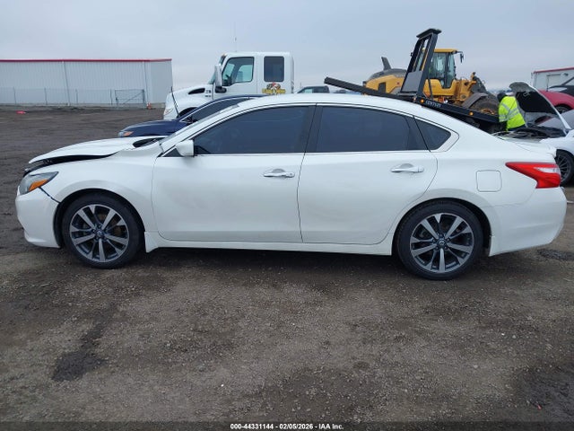1N4AL3AP0GC176635 Nissan Altima 2.5 Sr
