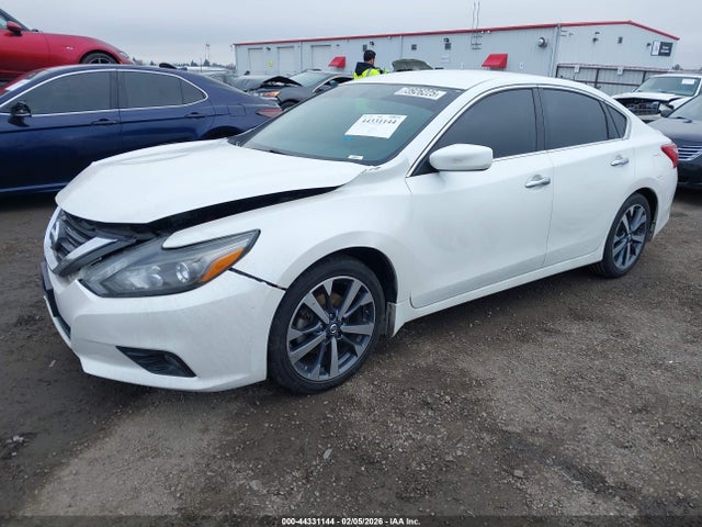 1N4AL3AP0GC176635 Nissan Altima 2.5 Sr