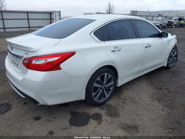1N4AL3AP0GC176635 Nissan Altima 2.5 Sr