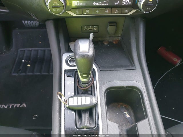 3N1AB8CV5NY267588 Nissan Sentra Sv Xtronic Cvt
