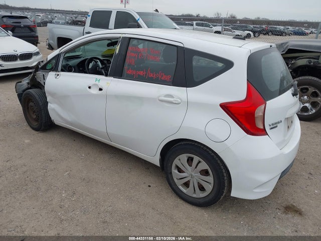 2017 NISSAN VERSA NOTE 3N1CE2CP1HL369695 Photo 2