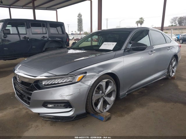 1HGCV2F94JA036724 Honda Accord Touring 2.0t