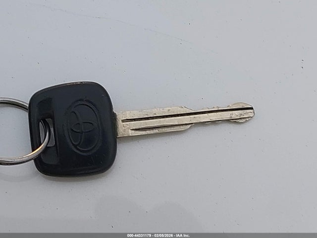 2004 TOYOTA CAMRY JTDBE32K540277081 Photo 10