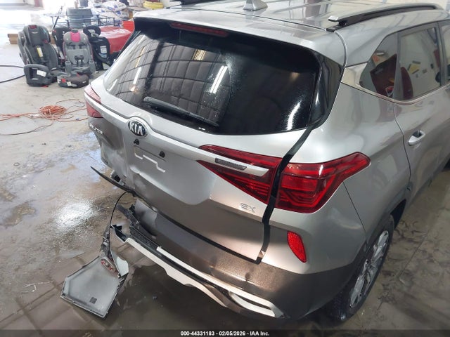 KIA SELTOS EX 2021 KNDERCAA7M7202383 Image 20