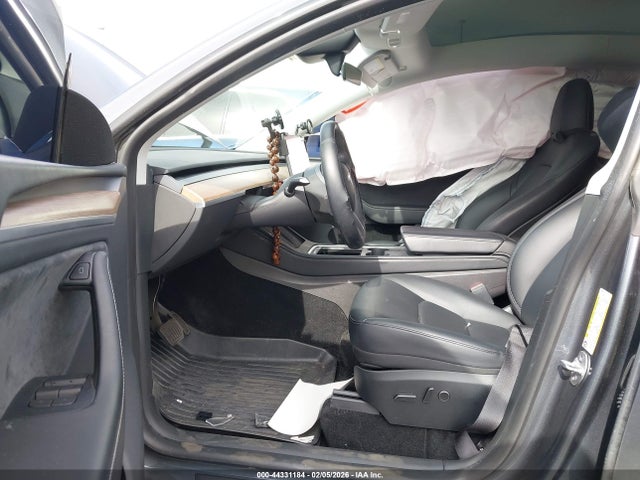 2023 TESLA MODEL Y 7SAYGDEE2PA176005 Photo 4
