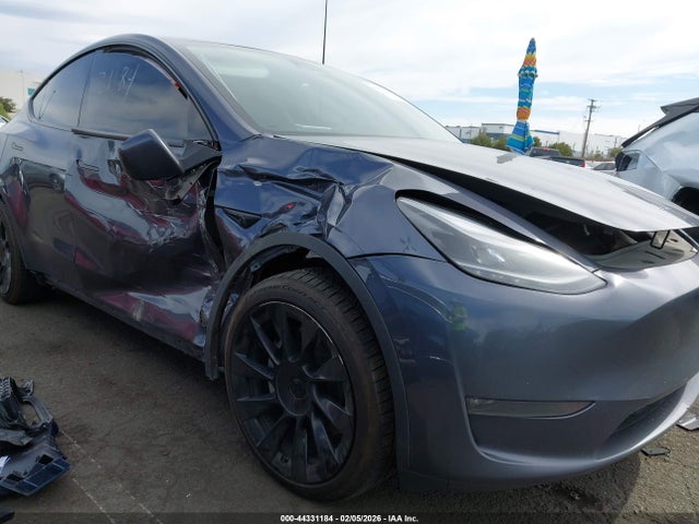 2023 TESLA MODEL Y 7SAYGDEE2PA176005 Photo 5