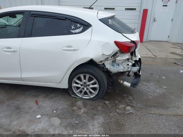 44331200 :رقم المزاد ، JM1BN1K70H1122213 vin ، 2017 Mazda Mazda3 Sport مزاد بيع