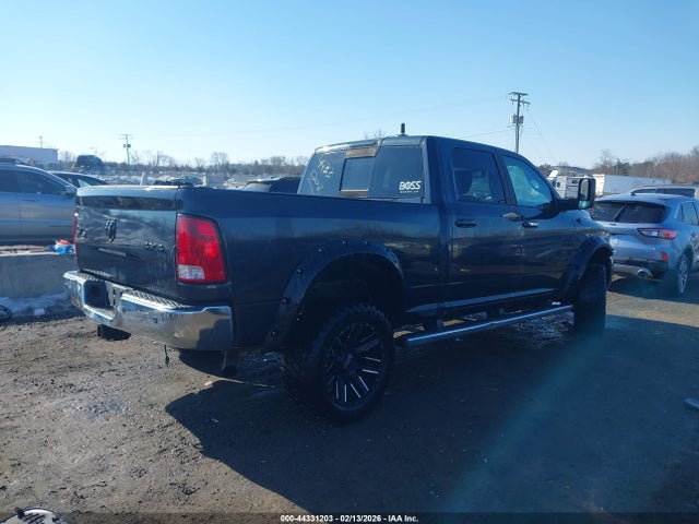 2015 RAM 2500 3C6UR5DJ2FG529999 Photo 3