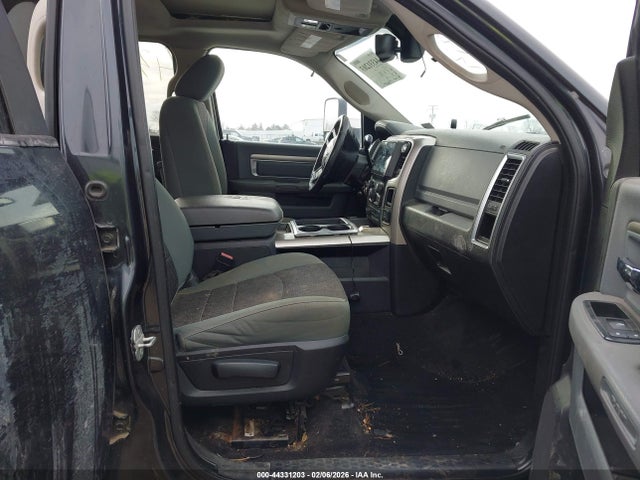 2015 RAM 2500 3C6UR5DJ2FG529999 Photo 4