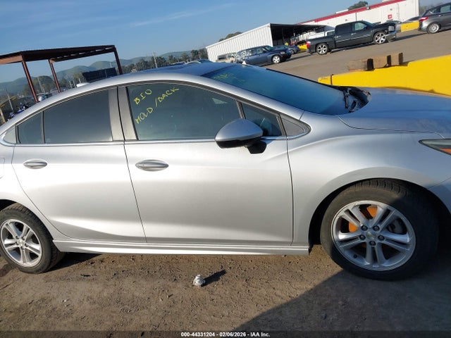 1G1BE5SM0H7201707 Chevrolet Cruze Lt Auto