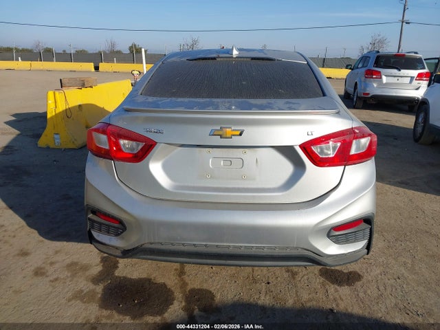 1G1BE5SM0H7201707 Chevrolet Cruze Lt Auto