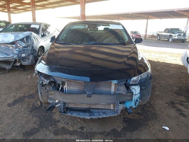 1G1ZD5ST5JF229913 Chevrolet MALIBU LT