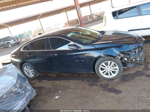 1G1ZD5ST5JF229913 Chevrolet MALIBU LT